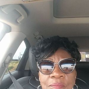 Meet your Posher, Nellie